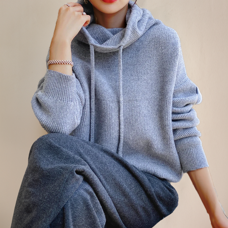 Kuschelig warmer Damen Rollkragenpullover aus Merinowolle, ideal für gemütliche Wintertage.