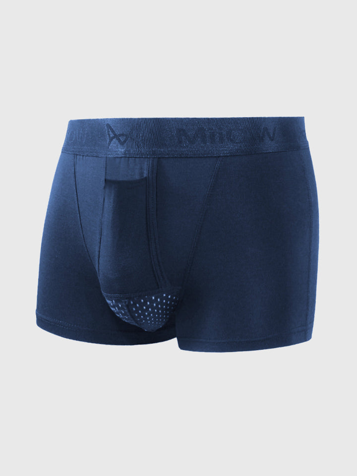 Ordentlich gefaltete Herren-Boxershorts im 3er-Pack. Hochwertige, atmungsaktive Unterwäsche für Komfort.