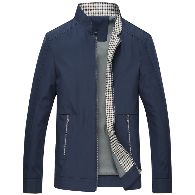 Vielseitige Herren Bomberjacke, Slim Fit, leicht & modern. Perfekt für jede Outdoor-Aktivität im Übergang.