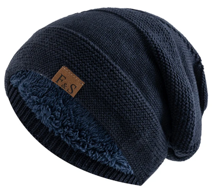 Detailansicht der warmen, weichen Wintermütze; stilvolle Beanie als unverzichtbares Winteraccessoire & Kälteschutz.
