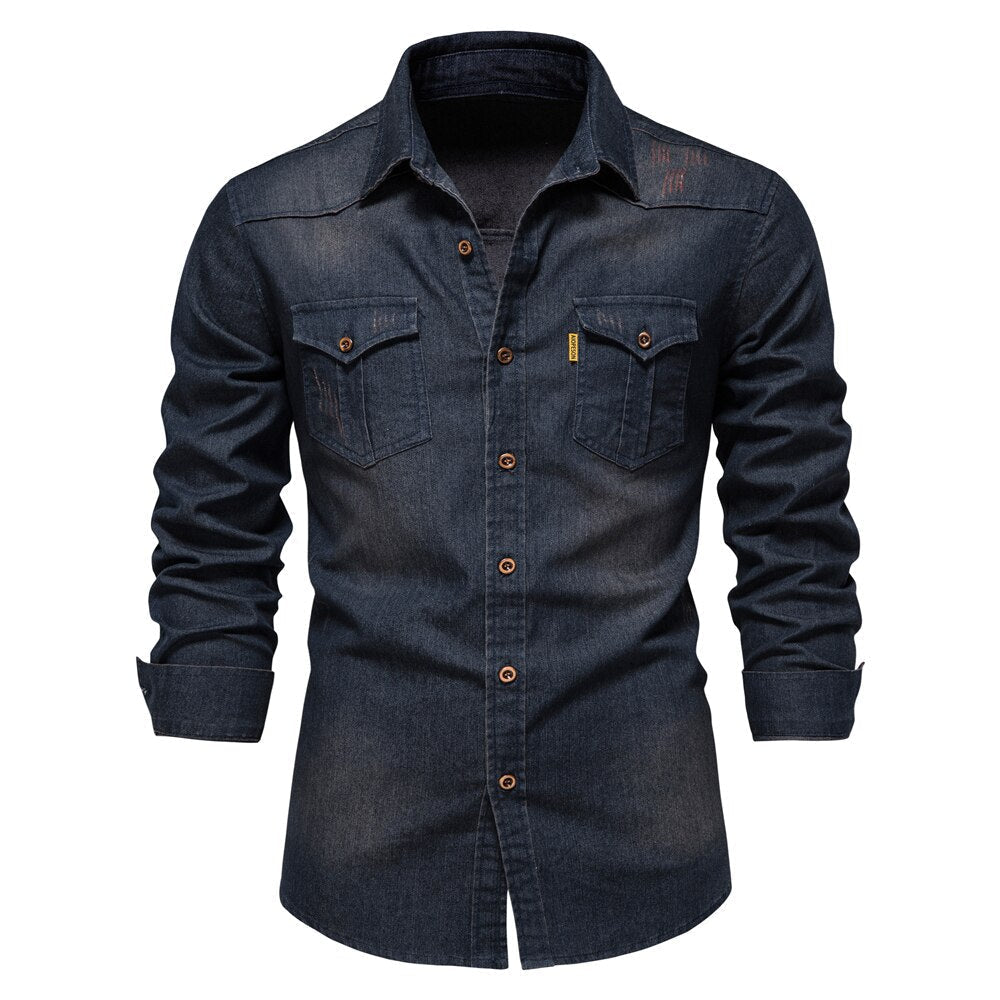 Enganliegendes Herren Langarm Freizeithemd Slim Fit, das die moderne Silhouette betont.
