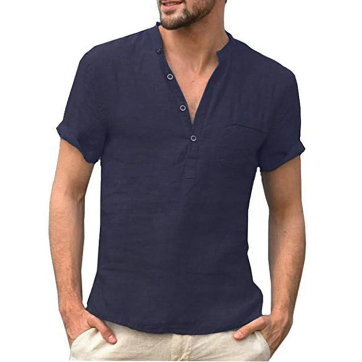 Trendiges Herren Polohemd mit einzigartigem Mao-Kragen, Kurzarm. Ideal für vielseitige Frühjahrs- & Sommergarderobe.