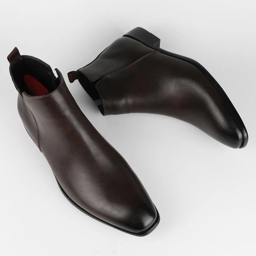 Lars Retro Komfortschuhe für Herren. Bieten Eleganz und optimalen Tragekomfort als Halbstiefel für jeden Tag.