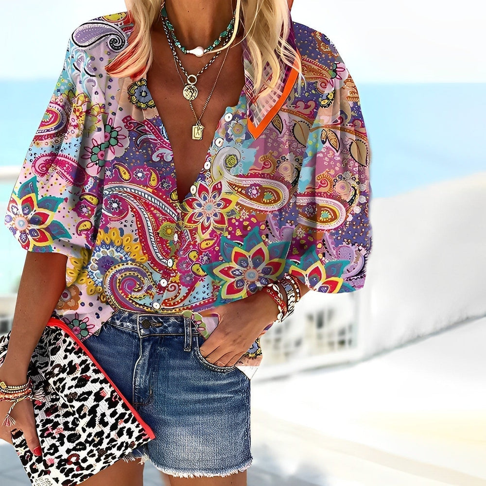 Elegantes Damen Langarmshirt, lockere Passform, bunter Mandala-Print. Bequemes Peasant Shirt für Frühling & Alltag.