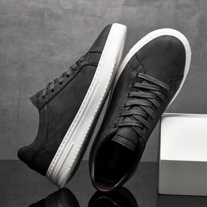 Elegante Herren-Sneaker. Bequeme Herrenschuhe mit modernem Design für Freizeit & jeden Anlass.