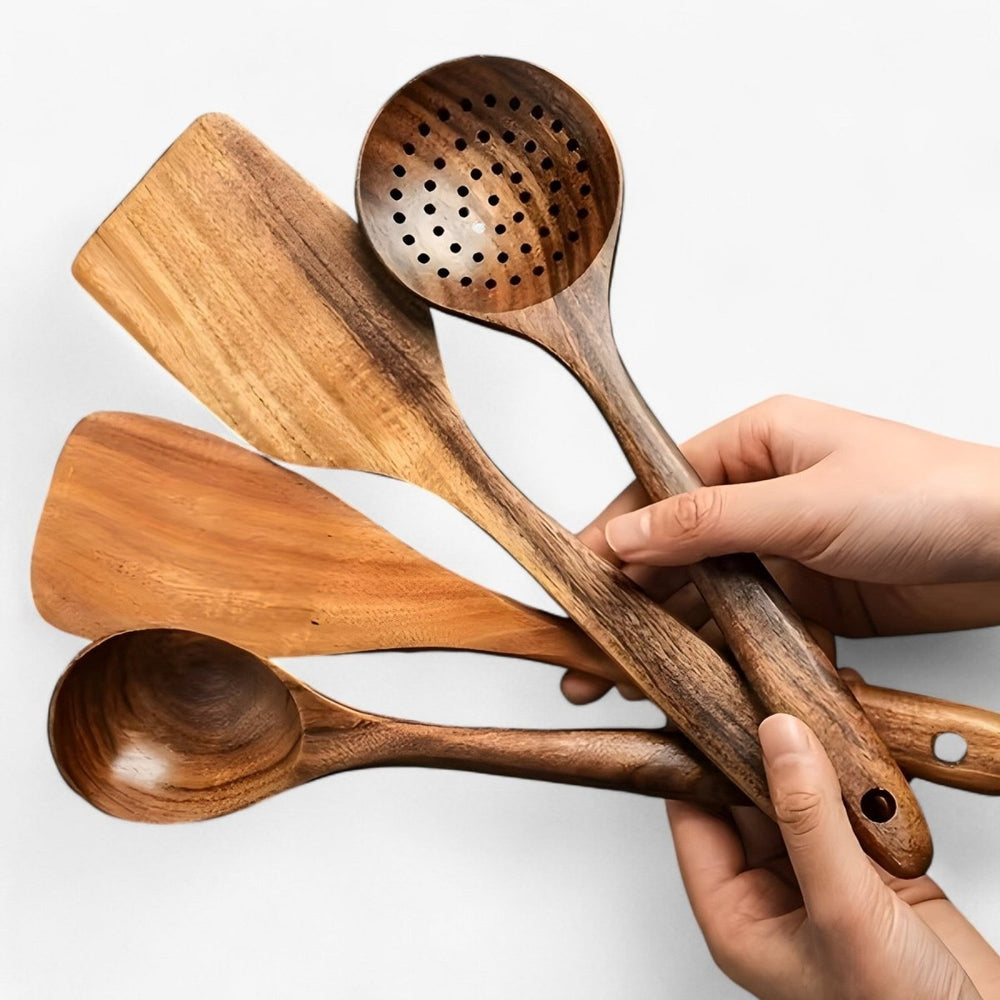Robustes WoodChef Holz-Kochbesteck-Set, 11-teilig, ideal für Kochen & Backen, hitzebeständig und antihaftgeeignet.