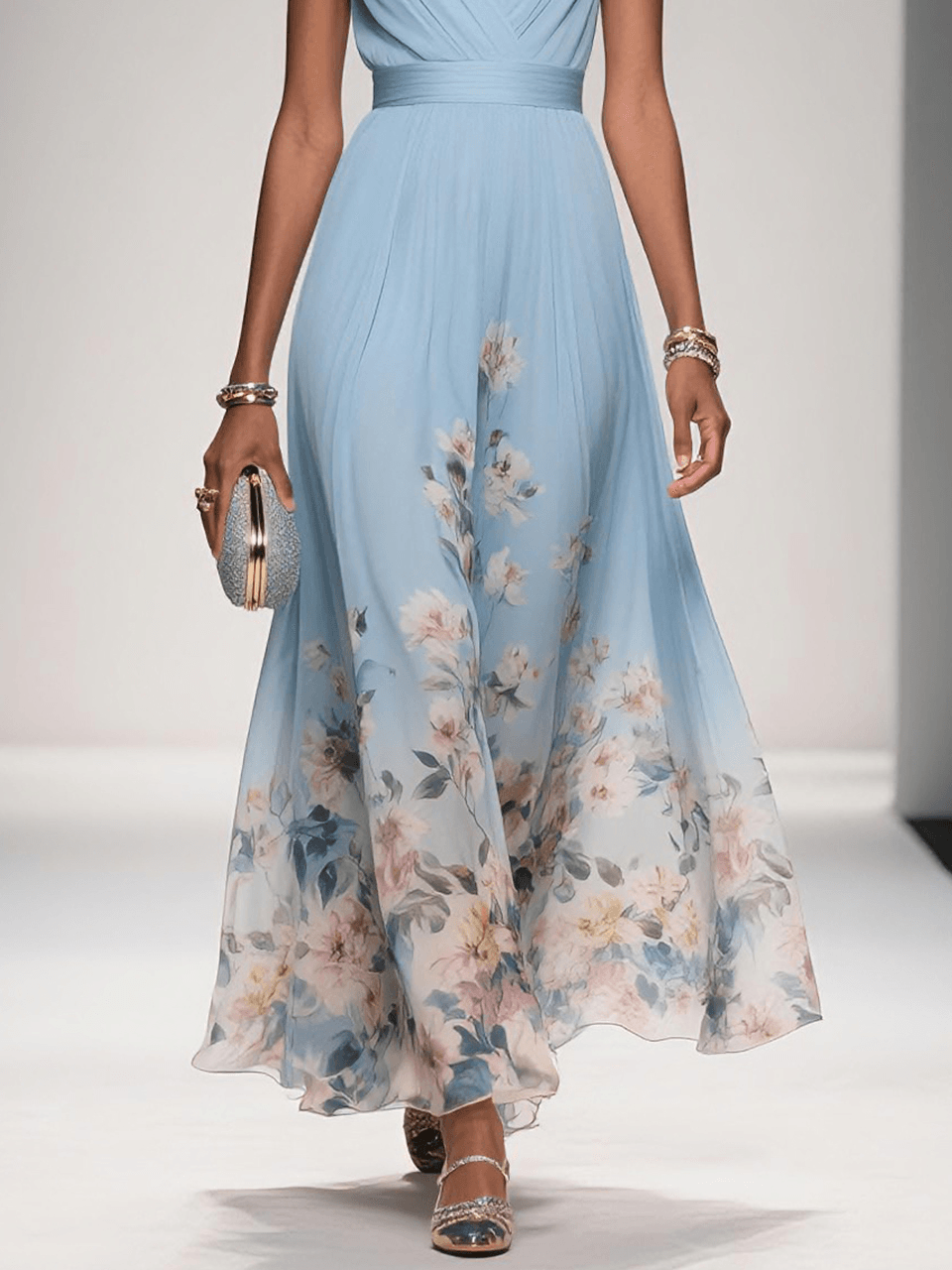 Vielseitiges Damen Maxikleid mit floralem Muster. Ideal als Strandkleid, Freizeitkleid, Gastkleid.