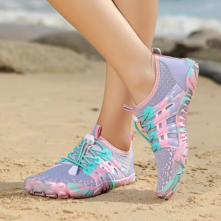 Flexible WaveFlex Barfuß-Wasserschuhe für Damen. Ideal als leichte Badeschuhe oder Schwimmschuhe für den Sommer.