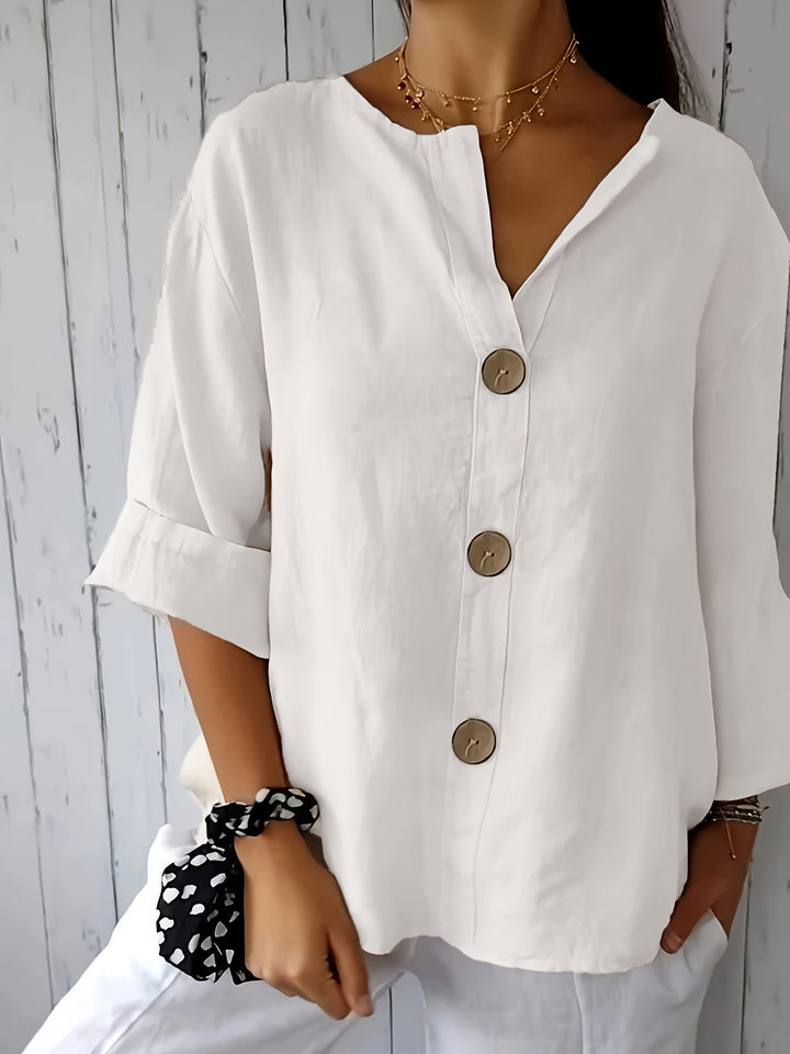 Modische Damen Bluse mit durchgehender Knopfleiste, komfortabel für Alltag und Büro-Outfits.