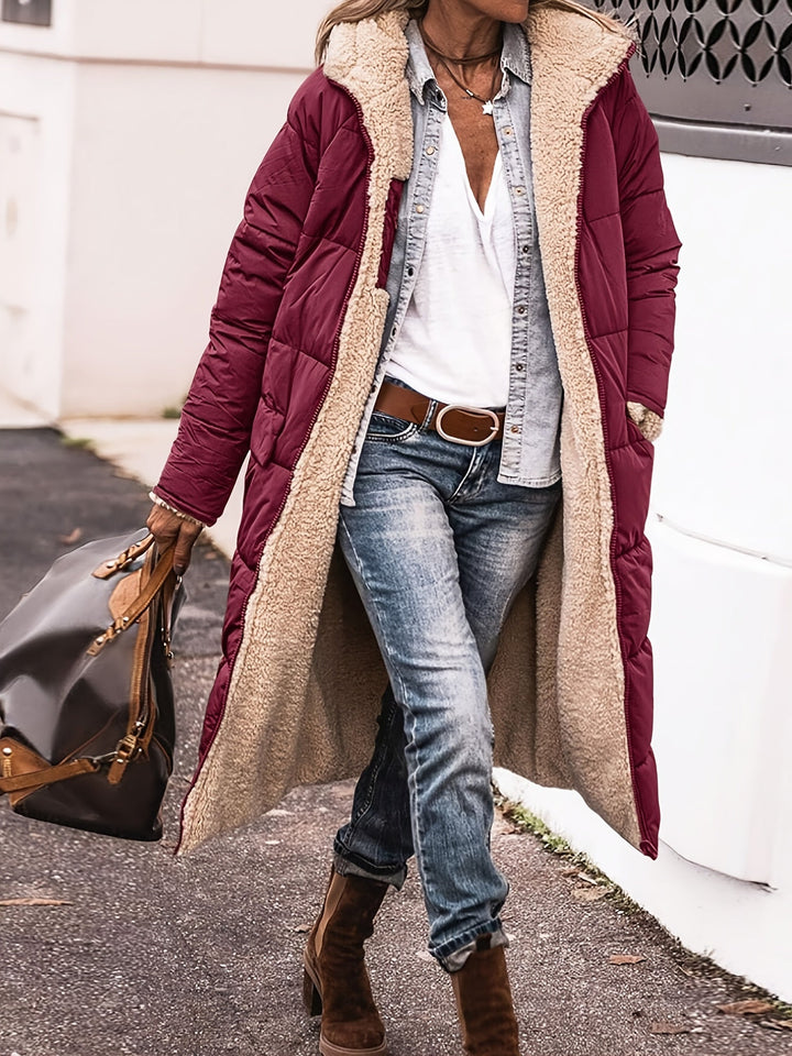 Klassische rote lange Damenjacke Klara, modisch und warm für den Herbst, eine bequeme Freizeitjacke.