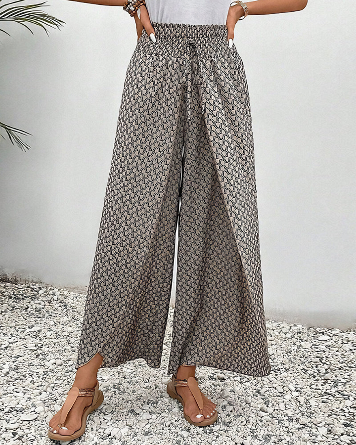 Stilvolle weite Damenhose, perfekt für Hochzeitsgäste und festliche Anlässe. Moderne Damenmode mit hohem Komfort.