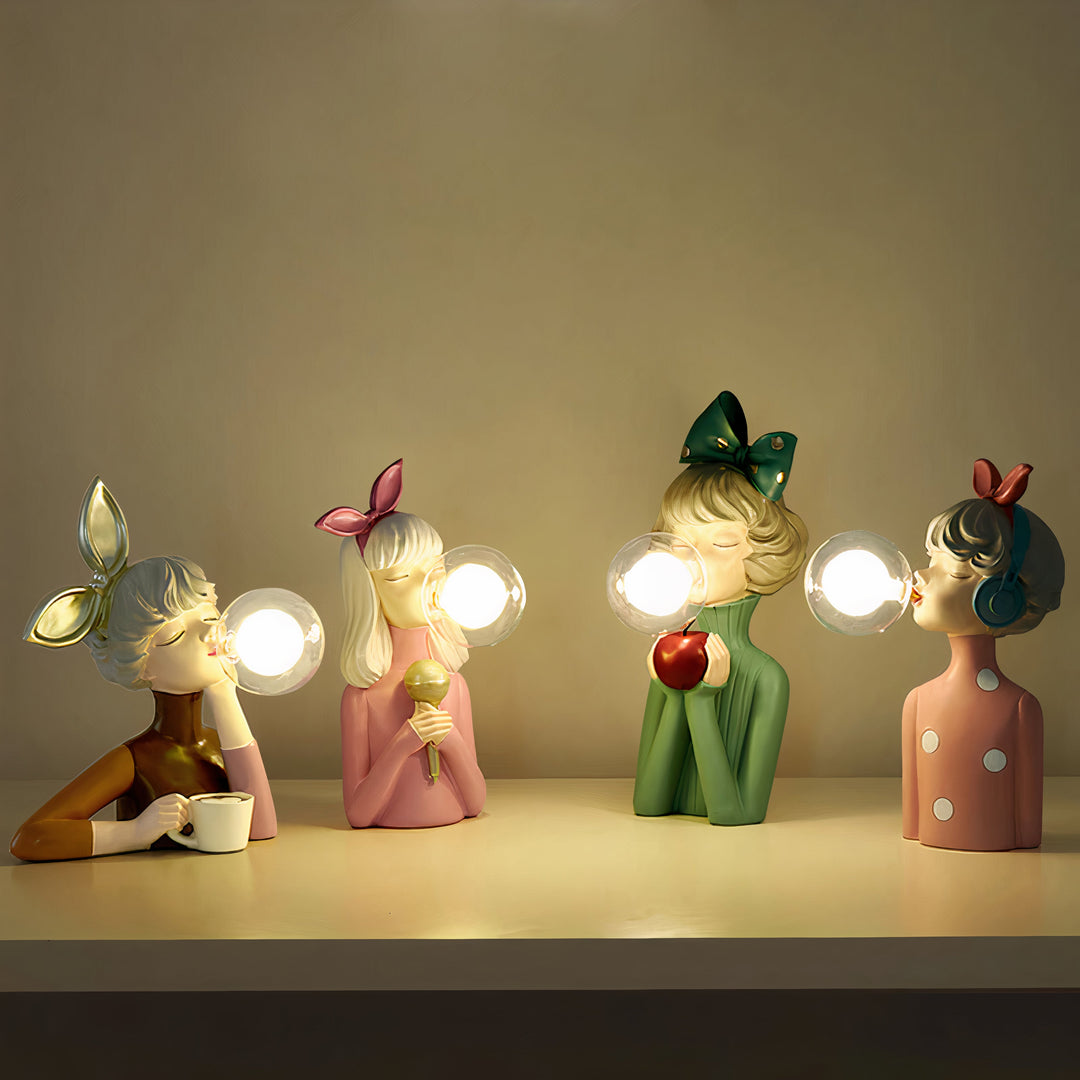 Handgefertigte Tischlampe aus Kunstharz & Glas. Einzigartiges Design für Wohnzimmer & Schlafzimmer.