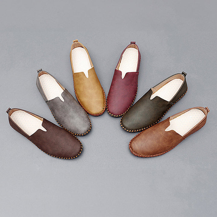 Klassische schwarze Herren Slipper, bequeme Business Casual Schuhe mit Stil.