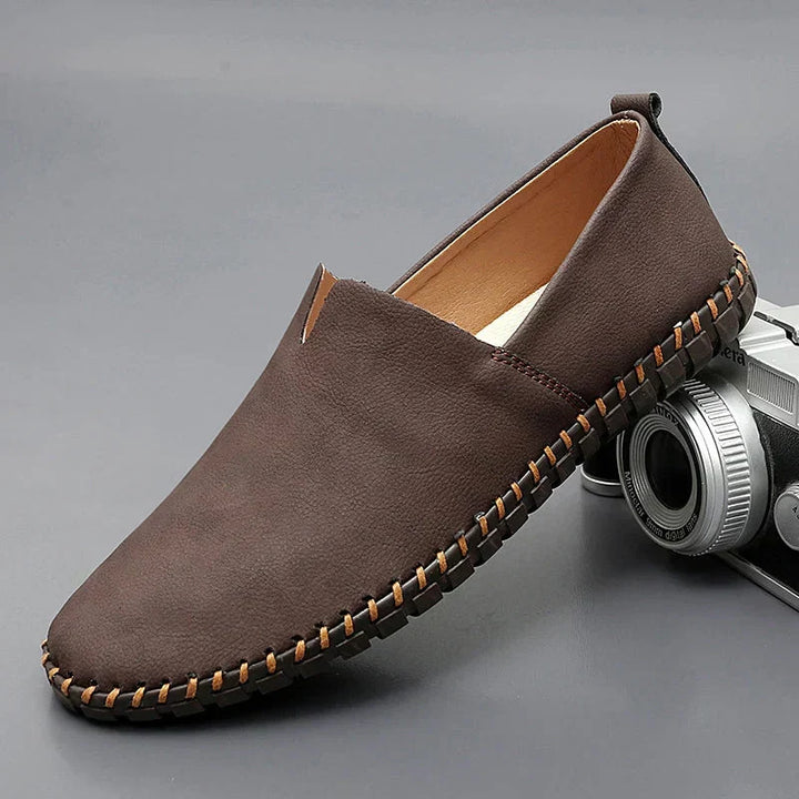 Formelle Herrenschuhe: Elegante Slip-On Slipper für Business & besondere Anlässe.