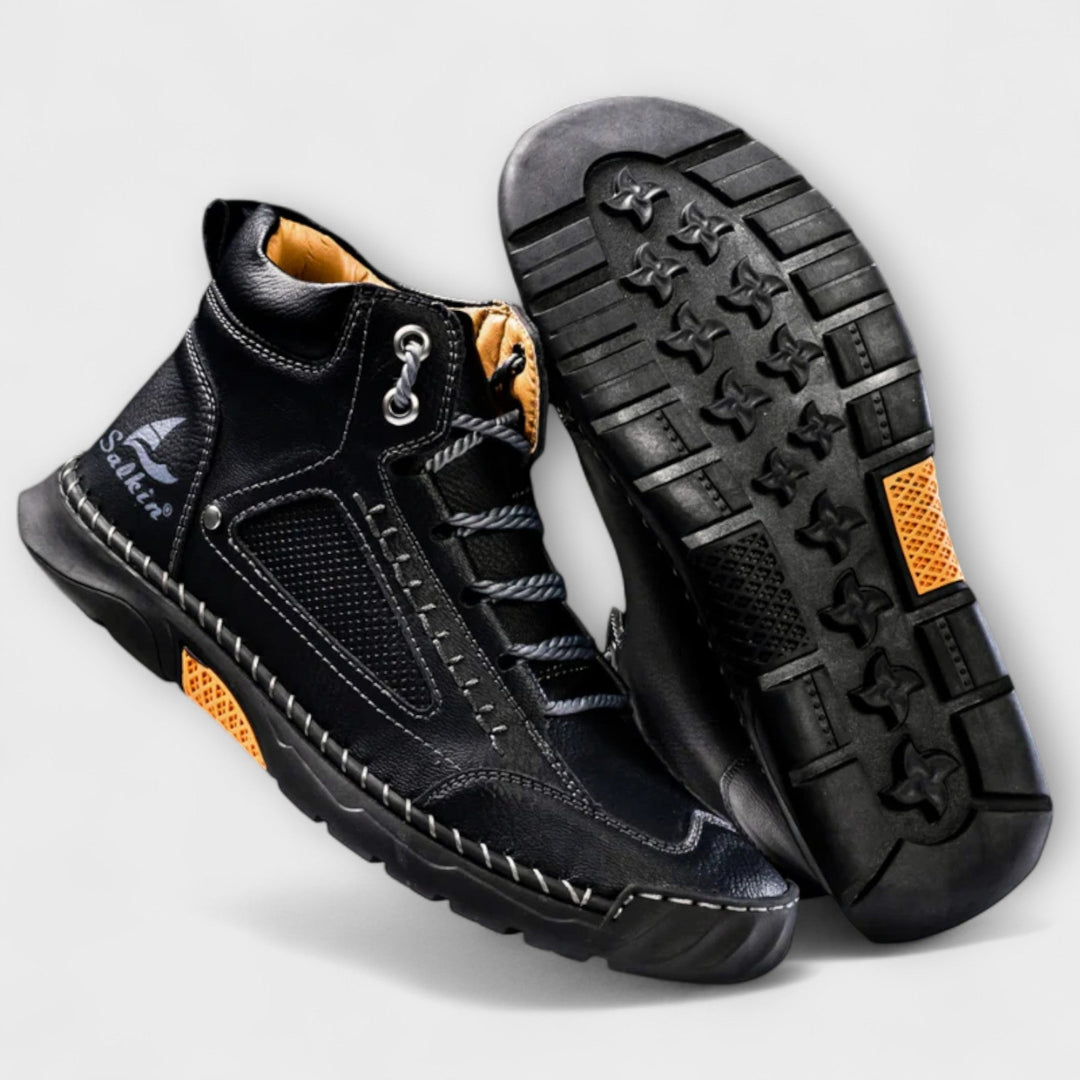 Elegante & bequeme Herren Boots. Robuste Fussbekleidung für alle Gelegenheiten.