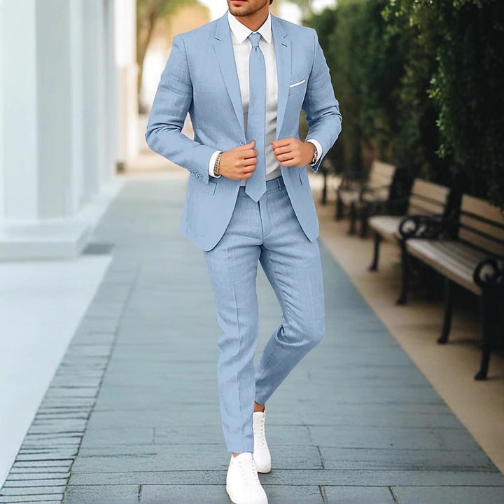Stylischer Herren-Frühlingsanzug, eleganter Zweiteiler im modernen Schnitt. Perfekt für Business & Freizeit.