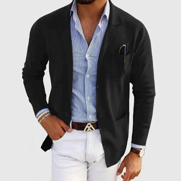 Hochwertiger Herrenblazer für ein smartes Outfit; eine modische Anzugjacke mit klassischem Revers.