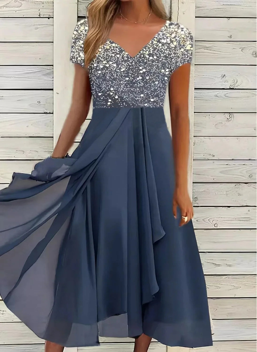 Damen Midikleid elegant mit schwingendem Rock, Kurzarm und floralem Muster; perfekt als Cocktail- oder Abendkleid.