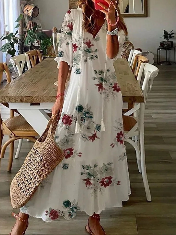 Vielseitiges elegantes Damenkleid, festlich und doch klassisch, ideal für diverse Abendveranstaltungen.