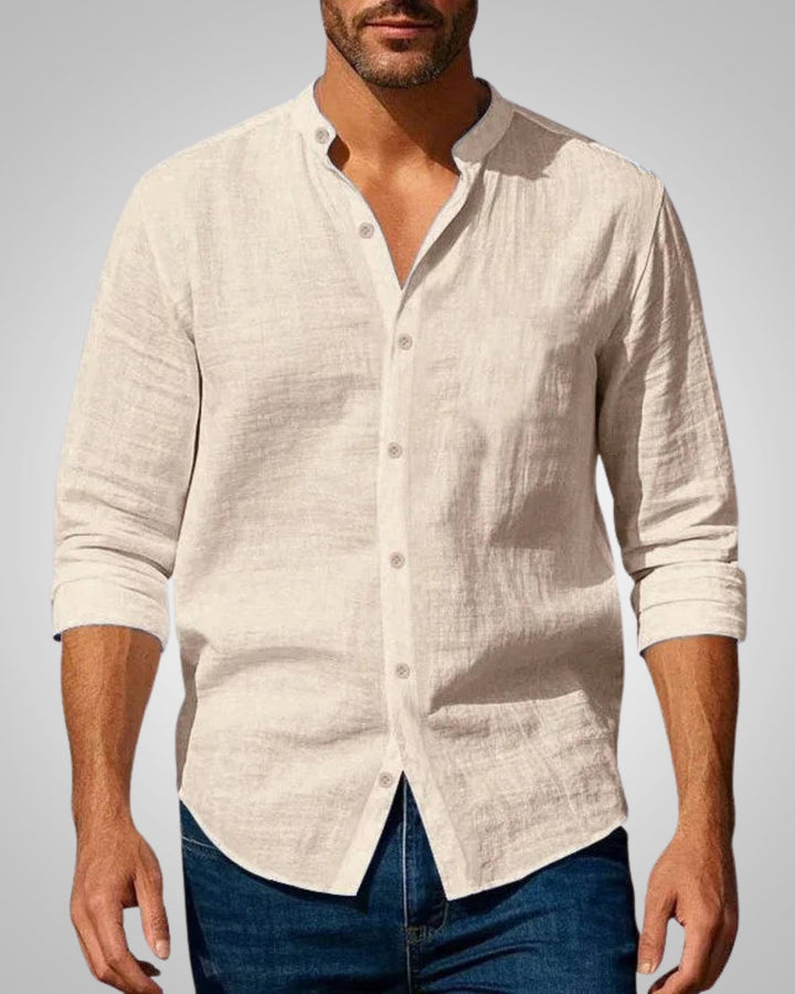 Stilvolles Herrenhemd mit Stehkragen und Slim Fit Passform, ideal für Sommerurlaub und elegante Freizeitlooks.