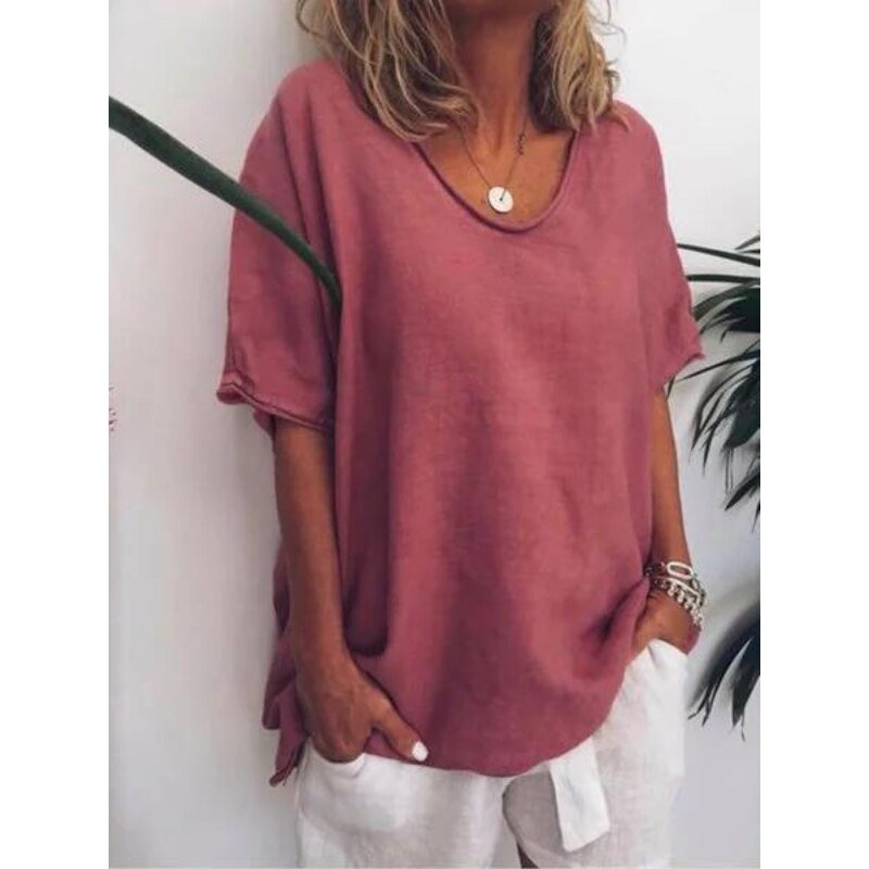Modernes, oversized geschnittenes Leinen Damen T-Shirt Elin. Ein luftiges Kurzarm Oberteil für den Sommer.