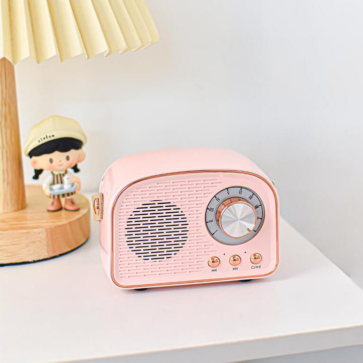 Unisex Geschenkidee: Retro Bluetooth Lautsprecher mit FM-Radio und klassischem Vintage-Design.