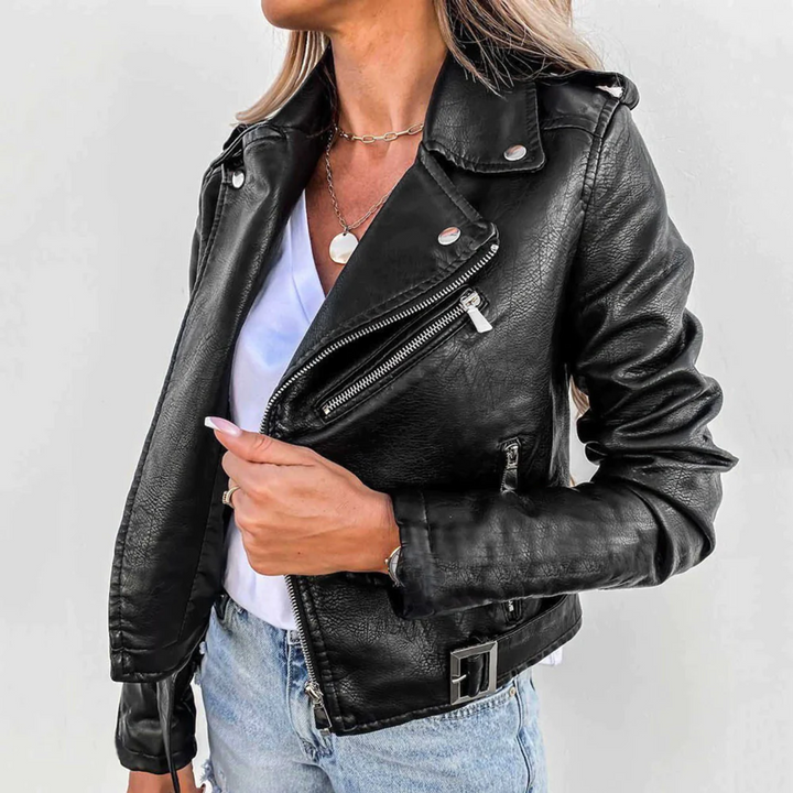Vielseitige rote Damen Übergangsjacke mit Reißverschluss, Stehkragen. Ideal für modische Outfits.