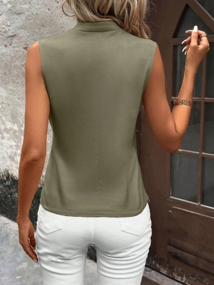 Vielseitiges grünes Damen Top, ärmellos & minimalistisch, ideal für Urlaub, Freizeit & Frühling/Sommer.