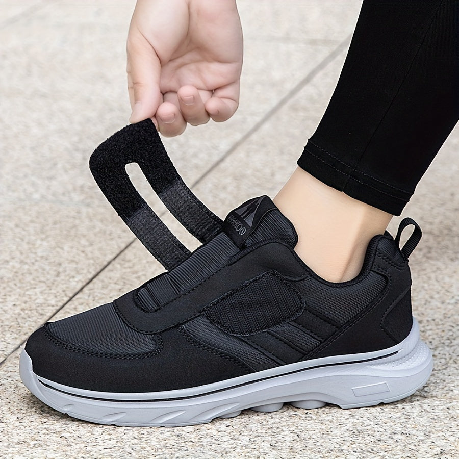 Unisex Sportschuhe EasyStride mit Klettverschluss für einfaches An- und Ausziehen, ideal für Damen & Herren.