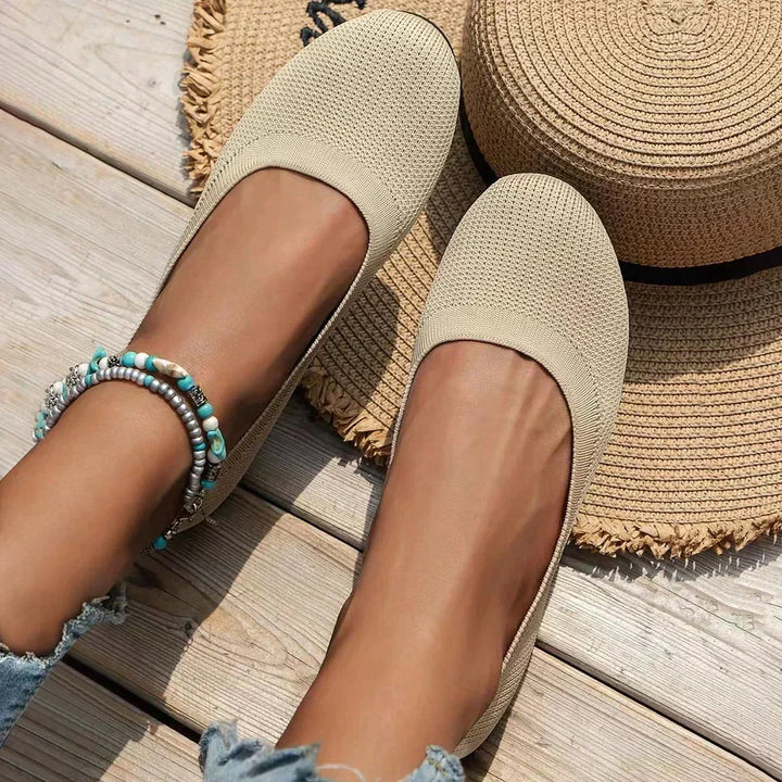 Detailansicht: Orthopädische Komfortsohle der Damen-Ballerinas Mia für optimale Fußunterstützung.