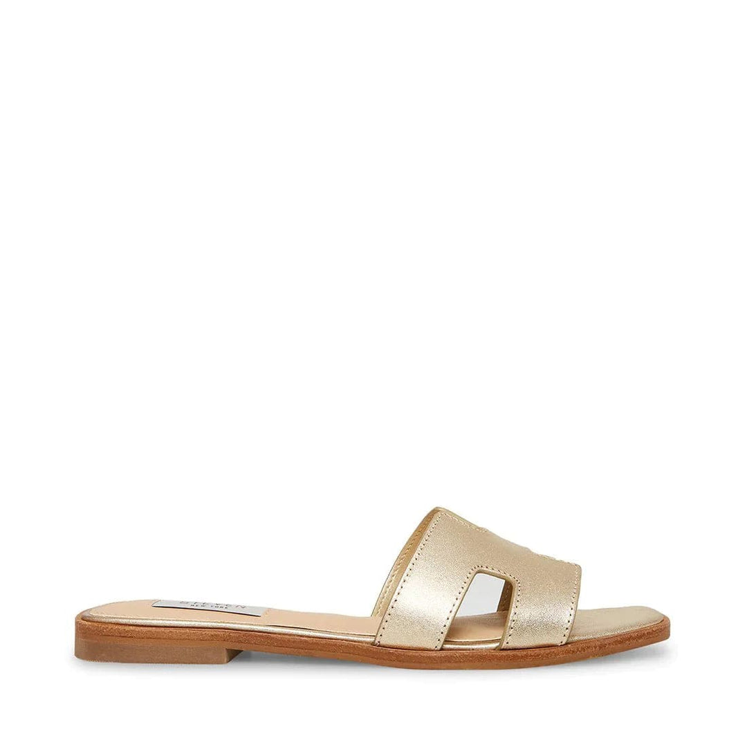 Detailaufnahme: bequeme Riemen der Damen Luxus Hausschuhe, elegante Sommer Sandalen für Damenmode.
