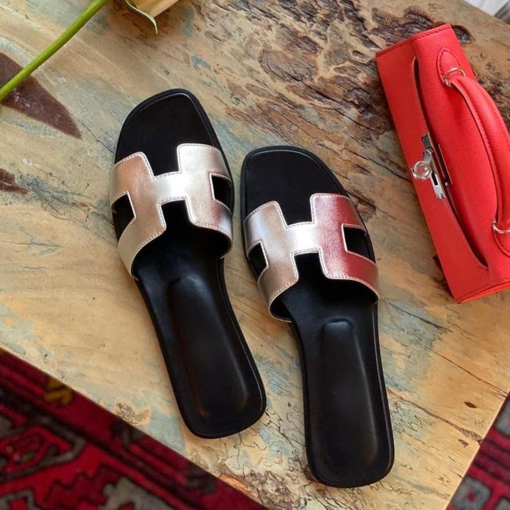 Zeitlose Damen Luxus Hausschuhe, vielseitige Sommer Sandalen für jeden Anlass. Elegante Freizeit Schuhe.