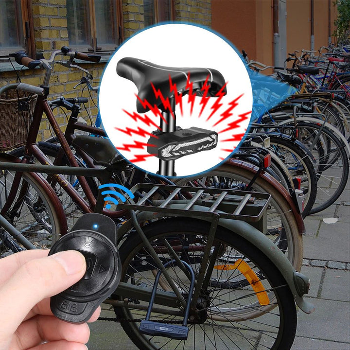 Zuverlässiger Fahrrad Diebstahlschutz: Smart Rücklicht mit integriertem, lauten Alarm gegen Fahrraddiebstahl.