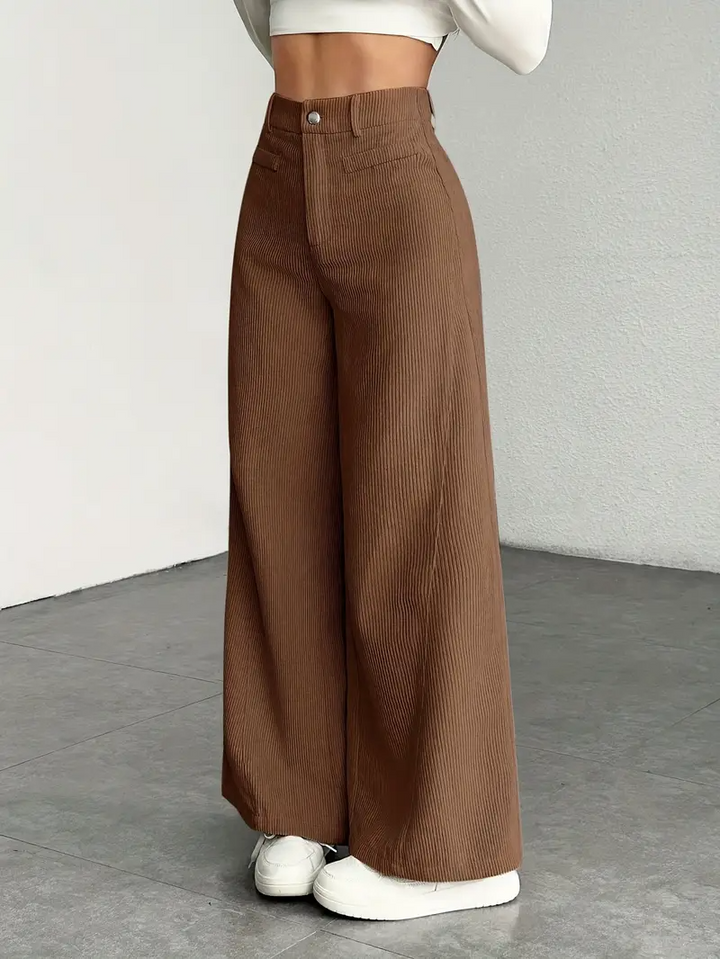 Modische Freizeithose für Damen mit schmeichelhaftem Design; hohe Taille & weites Bein für Komfort.