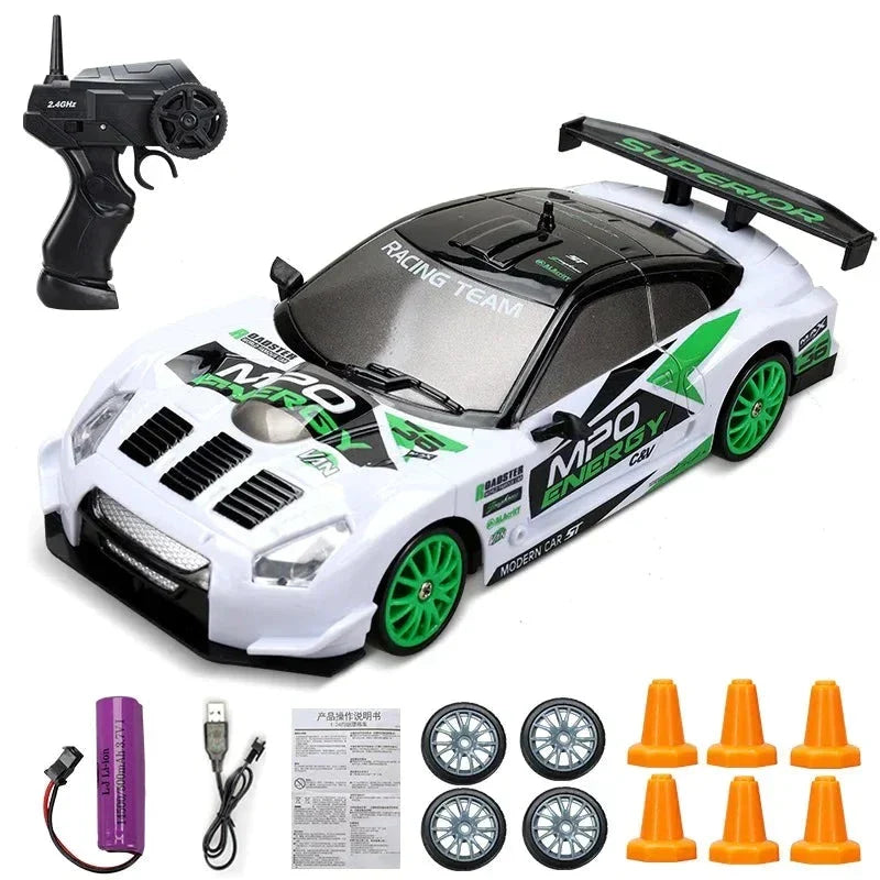 Aufregender Mini Drifter, ferngesteuertes Drift Spielzeug, garantiert grenzenlosen Fahrspaß.