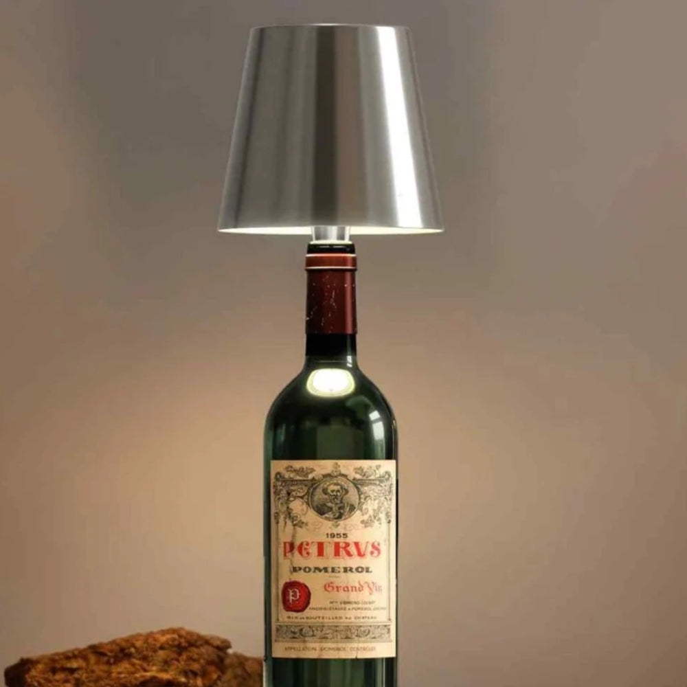 Ambiente Flaschenlicht: Kabellose LED Tischlampe mit Akku, einfach zu platzieren.