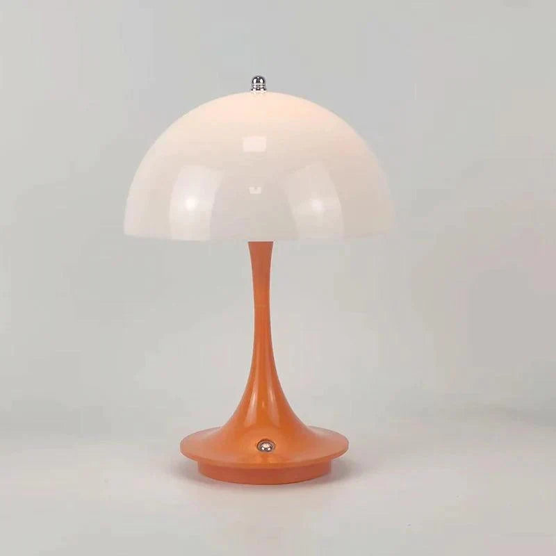 Kompakte kabellose Blütenknospen-Lampe BloomGlow, dimmbar, tragbar, für flexible Dekoration.