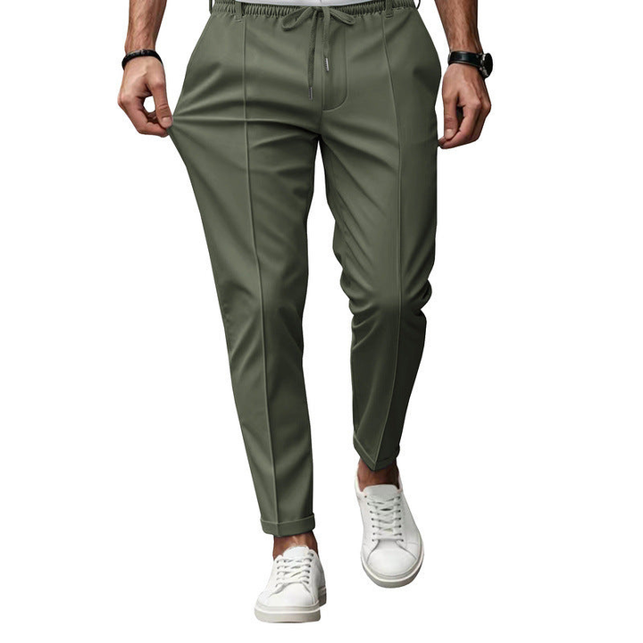 Moderne schwarze Businesshose für Herren, Tapered Fit, bequem und stilvoll für Büro & Anlässe.