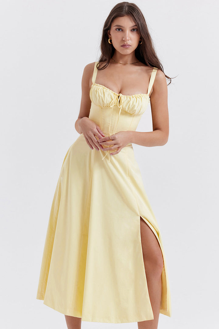 Tailliertes Damen Bustierkleid mit Blumenprint. Betont die feminine Silhouette. Schickes Frühlings- & Sommeroutfit.