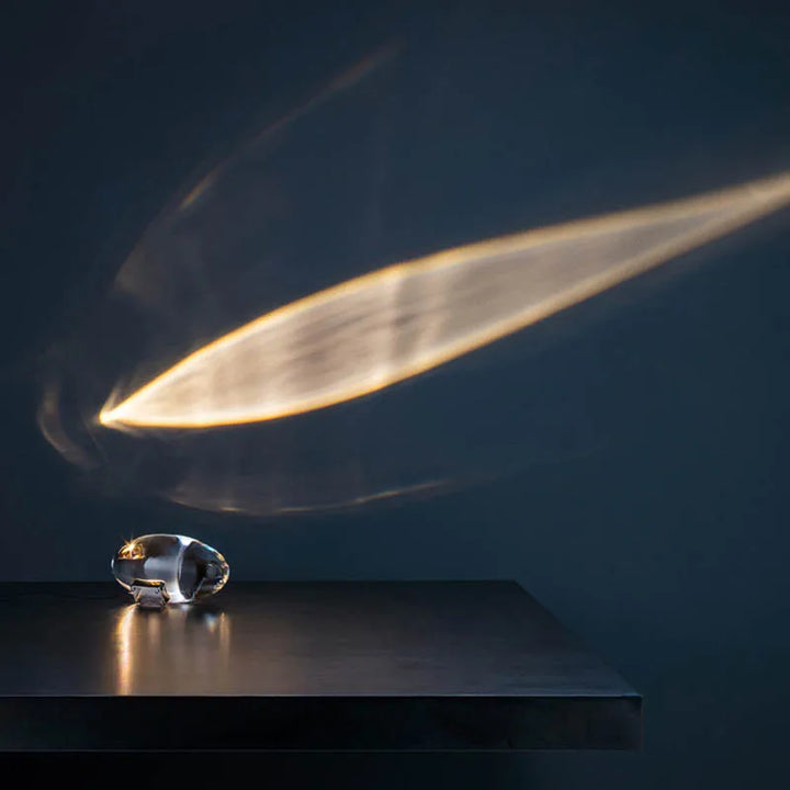Elegante Kristalllampe als Sternenprojektor, schafft entspannende Raumbeleuchtung & Dekoration.