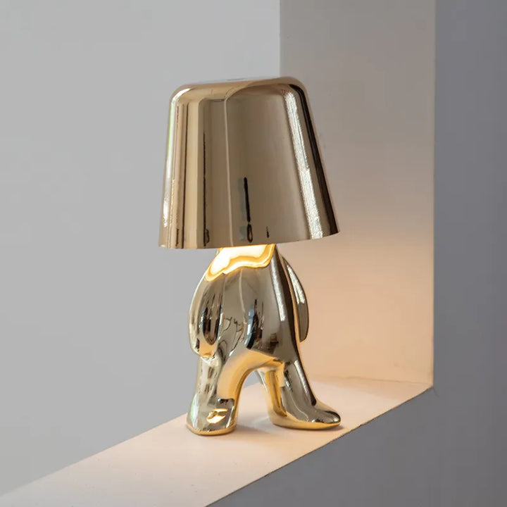 Akku betriebene LED-Tischleuchte, dimmbar, modernes Design, schafft warmes Ambiente.