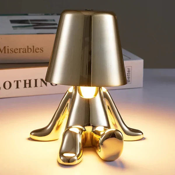 Moderne LED-Lampe mit Akku für stimmungsvolles Ambiente, ideal als Nachttischlampe.