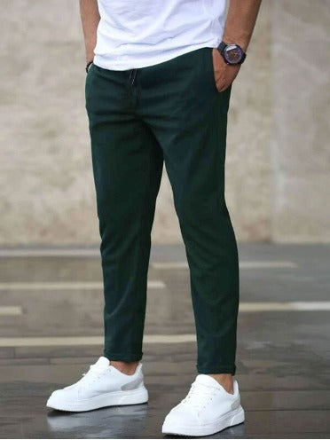 Herren Slim Fit Stretchhose in Grau: Vielseitig, elegant für Business, Freizeit & Smart Casual Events.