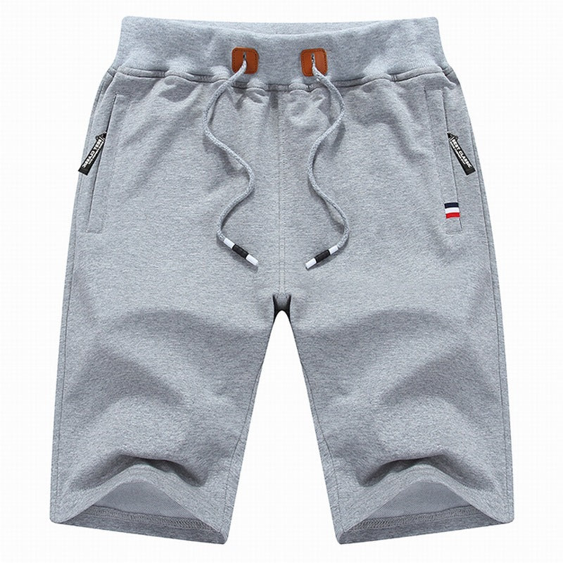 Modische Herren Sommerhose für einen aktiven Freizeit-Look. Bietet Komfort und Stil für jeden Tag.