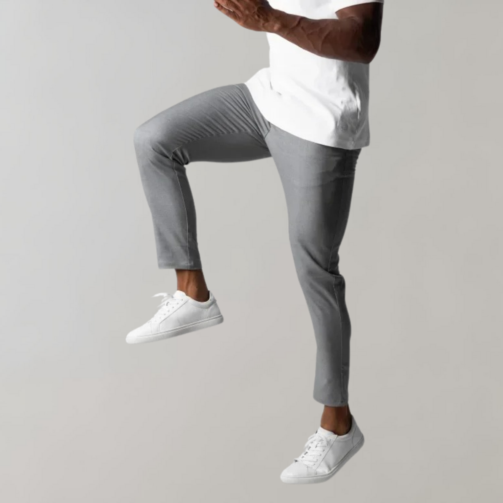 Elegante Herren Chinohose, super bequem für den ganzen Tag, eine stilvolle Ergänzung jeder Garderobe.