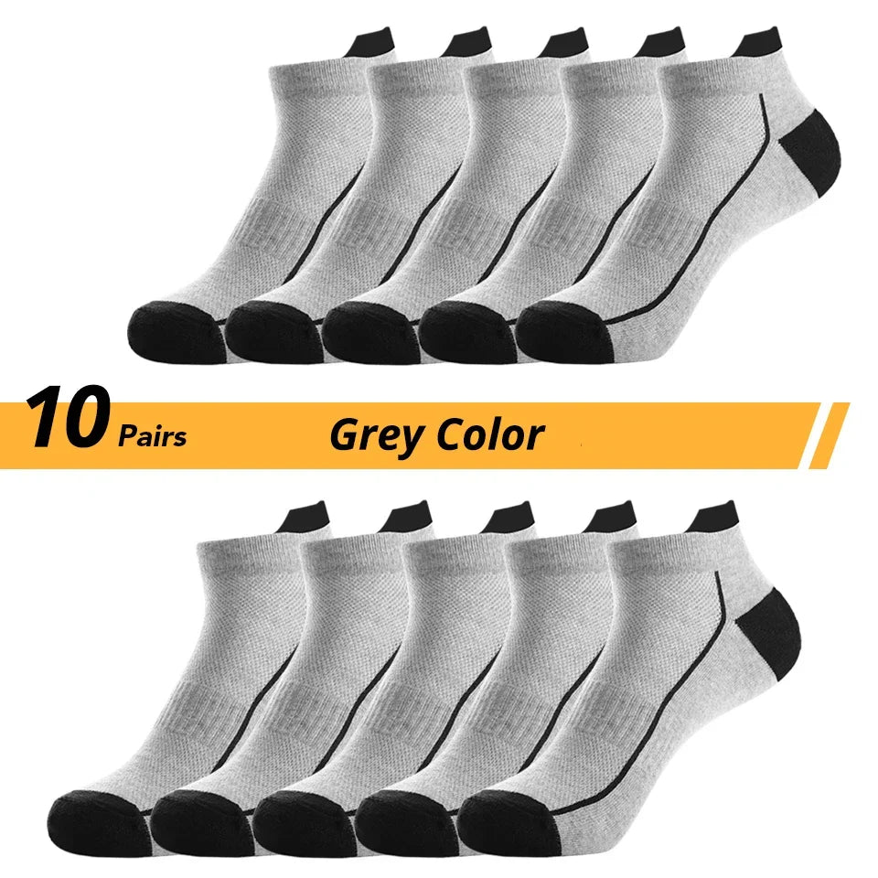 Mehrfachpack Herren Sportsocken: atmungsaktiv, rutschfest, ganzjährig tragbar. Hoher Komfort für jeden Sport.
