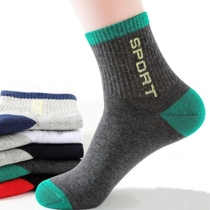Vielseitige Herren Sportsocken für Freizeit & Sport. Atmungsaktiv, rutschfest und bieten den ganzen Tag Komfort.