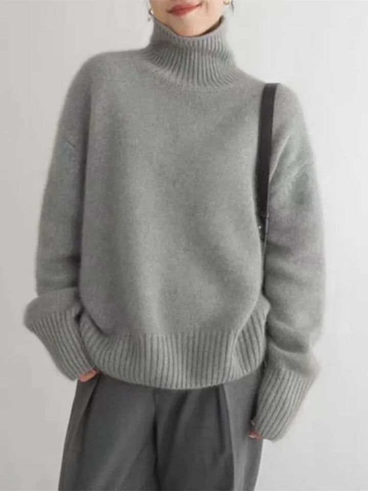 Kuscheliger Damen Rollkragenpullover für stilvolle Wintermode, warm haltend & sehr angenehm zu tragen.