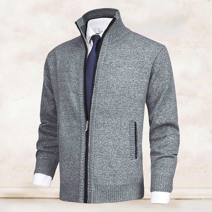 Stylische Strickweste für Herren in Feinstrick-Qualität; perfekte Herbstmode & Winter-Oberbekleidung.