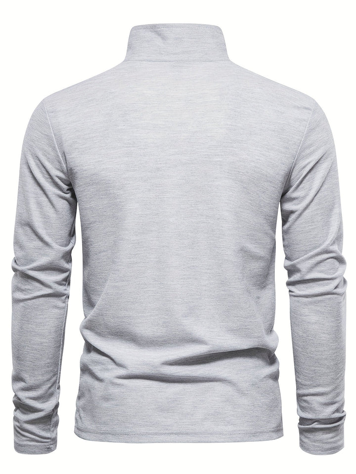 Frontansicht eines klassischen schwarzen Herren Langarm Poloshirts, perfekt für elegante Casual-Looks.